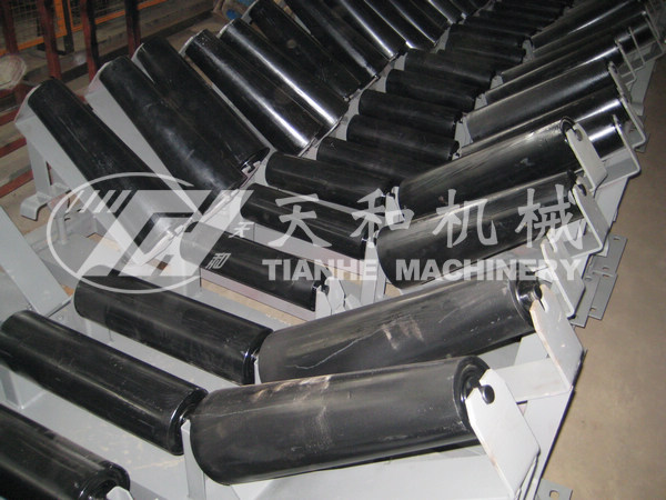 錐形(xing)上調心(xin)托輥組(zu) DTII型